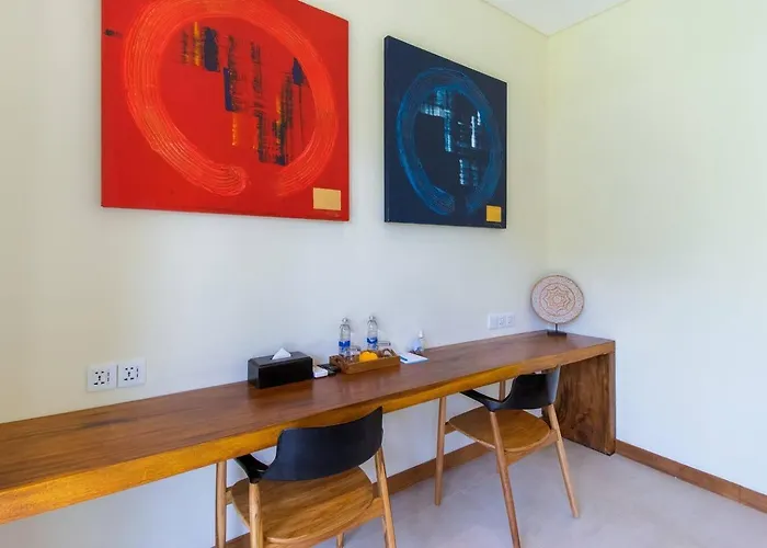 Super Spacious, 6 Bed, Chef, Daily B'fast, 12 Pax Seminyak (Bali)