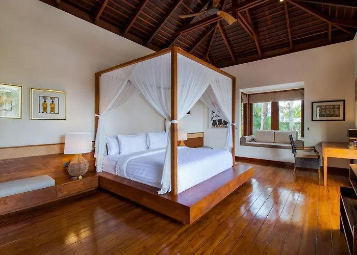 Super Spacious, 6 Bed, Chef, Daily B'fast, 12 Pax Villa