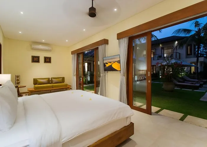 Super Spacious, 6 Bed, Chef, Daily B'fast, 12 Pax Seminyak (Bali)