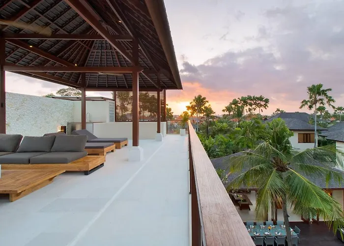 Super Spacious, 6 Bed, Chef, Daily B'fast, 12 Pax * Seminyak (Bali)