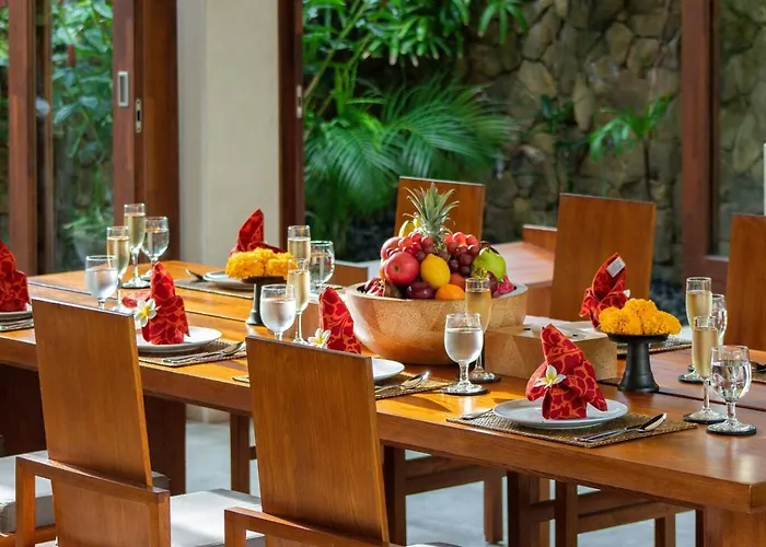 Super Spacious, 6 Bed, Chef, Daily B'fast, 12 Pax * Seminyak (Bali)