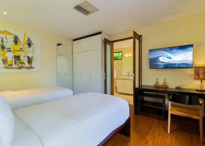 Super Spacious, 6 Bed, Chef, Daily B'fast, 12 Pax Seminyak (Bali)