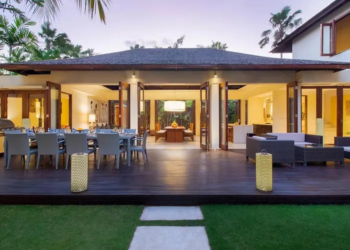Villa Super Spacious, 6 Bed, Chef, Daily B'fast, 12 Pax *