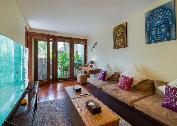 Super Spacious, 6 Bed, Chef, Daily B'fast, 12 Pax Villa Seminyak (Bali)