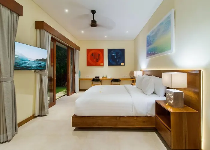 Super Spacious, 6 Bed, Chef, Daily B'fast, 12 Pax * Seminyak (Bali)