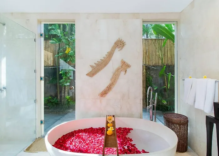 Villa Super Spacious, 6 Bed, Chef, Daily B'fast, 12 Pax Seminyak (Bali)
