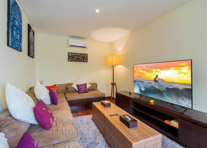 Super Spacious, 6 Bed, Chef, Daily B'fast, 12 Pax Villa Seminyak (Bali)