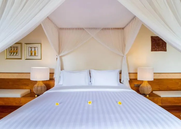 Villa Super Spacious, 6 Bed, Chef, Daily B'fast, 12 Pax *