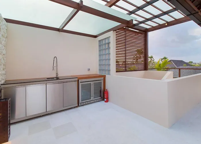Villa Super Spacious, 6 Bed, Chef, Daily B'fast, 12 Pax Seminyak (Bali)