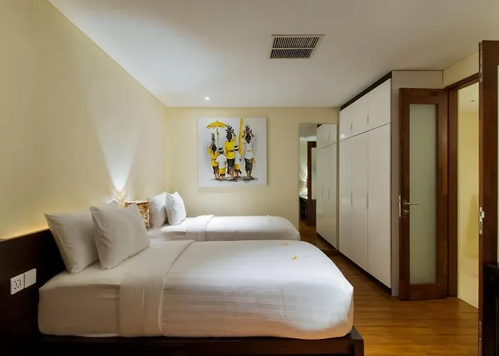 Super Spacious, 6 Bed, Chef, Daily B'fast, 12 Pax *