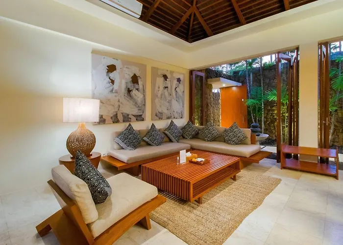 Super Spacious, 6 Bed, Chef, Daily B'fast, 12 Pax *